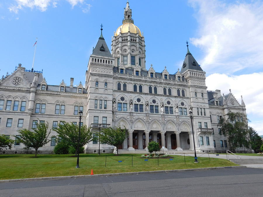 state-house-in-connecticut-catherine-gagne